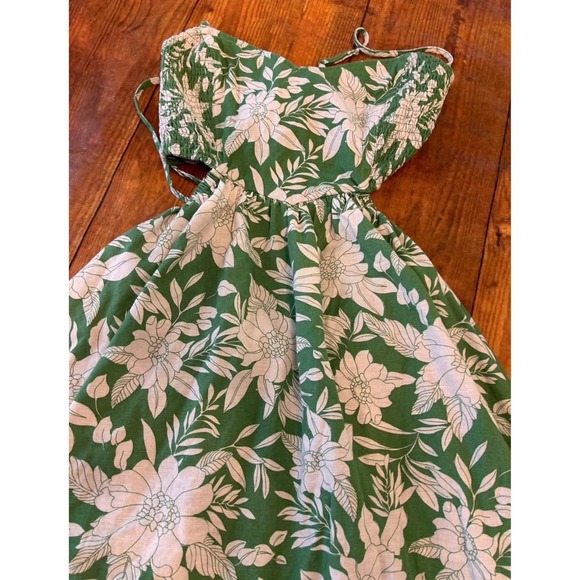 American Eagle Outfitters Dresses & Skirts - American Eagle Green Floral Tropical Corset Back Cut Out Midi Dress Medium